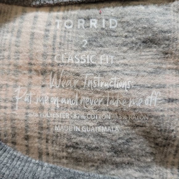 Torrid Classic Fit Tee - Plaid Gray & Peach Size 2 - Picture 5 of 5
